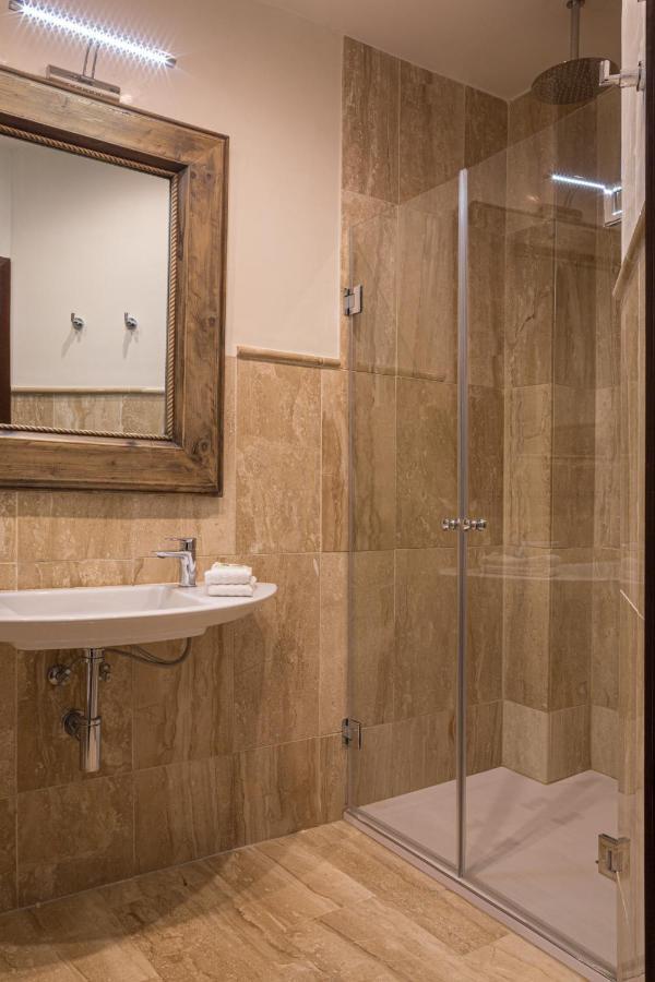 Puerta Catedral Apartments Sevilla Dış mekan fotoğraf